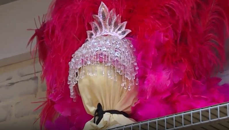 Families shopping for Halloween costumes in Cincinnati
